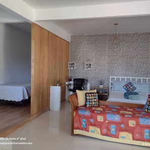 1 quarto, escrivaninha, Wi-Fi de cortesia