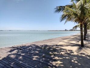 Vlak bij het strand
