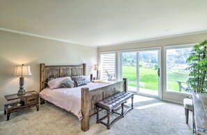 2 bedrooms, free WiFi, bed sheets, wheelchair access - Waterfront Condo, Flathead Lake and Mountain Views! (Bigfork)