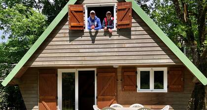 Chalet dans le parc d'un manoir du XIXĂšme