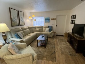 Smart TV, DVD player, stereo