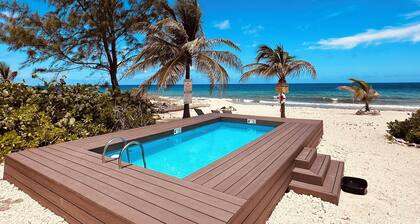 Featherstone - Upstairs Beach Front Apartment