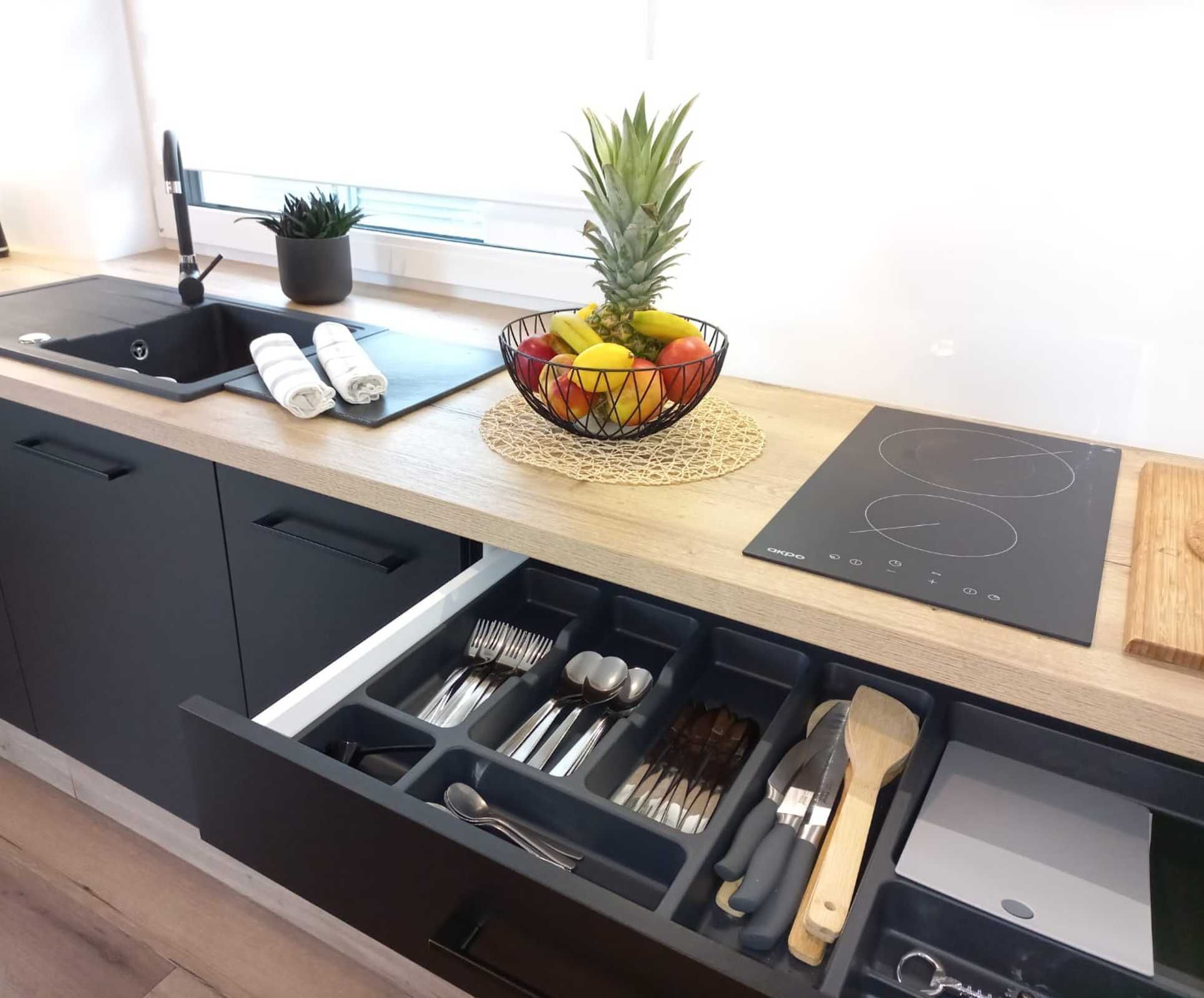 Kühlschrank, Geschirrspüler, Toaster