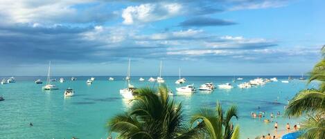 In Strandnähe, Liegestühle