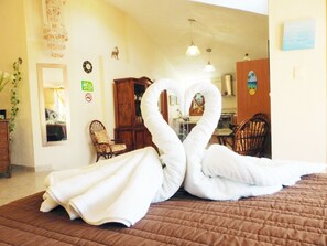 1 bedroom, in-room safe, iron/ironing board, free WiFi