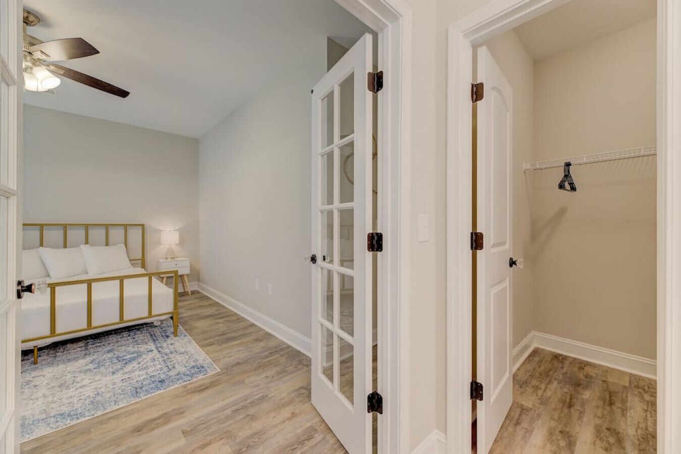 3 chambres, fer et planche à repasser, lit parapluie, Wi-Fi