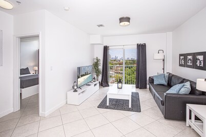 Modern/Self Checkin/Parking/FastWIFI/PetsOk