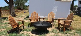 Cozy 1920s Farmhouse in the Ozark hills