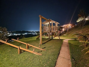 Children’s play area – outdoor