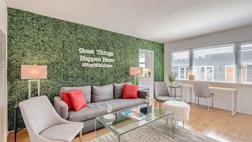 Classic Apartment | Living area | TV