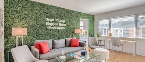 Classic Apartment | Living area | TV