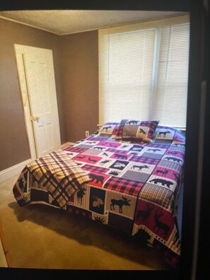 3 bedrooms, WiFi, bed sheets, wheelchair access
