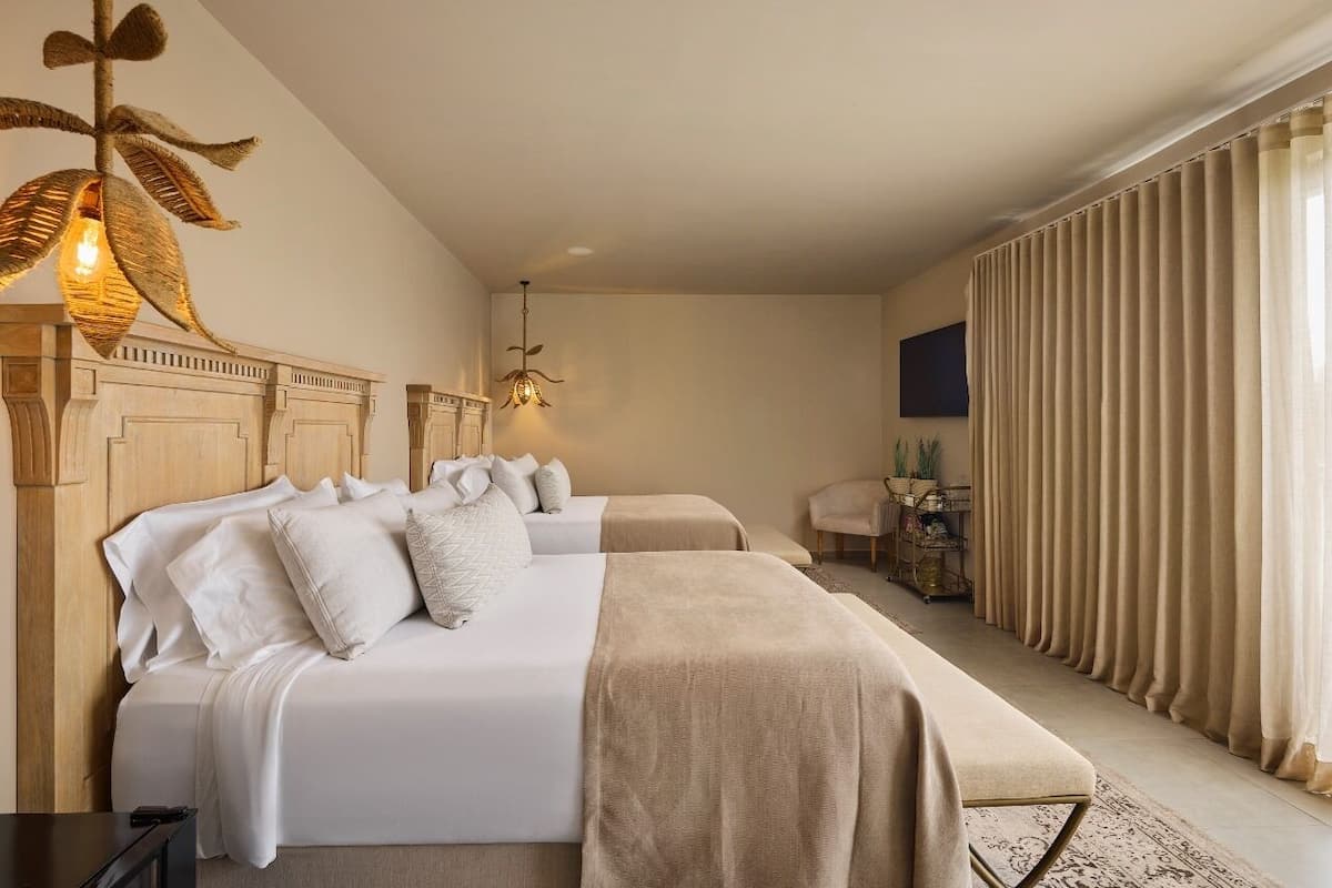 1 habitación, minibar, caja de seguridad en la habitación y escritorio