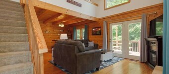 Base Camp|2 Bed Cabin|Slps 6, 12 min-Rumbling Bald