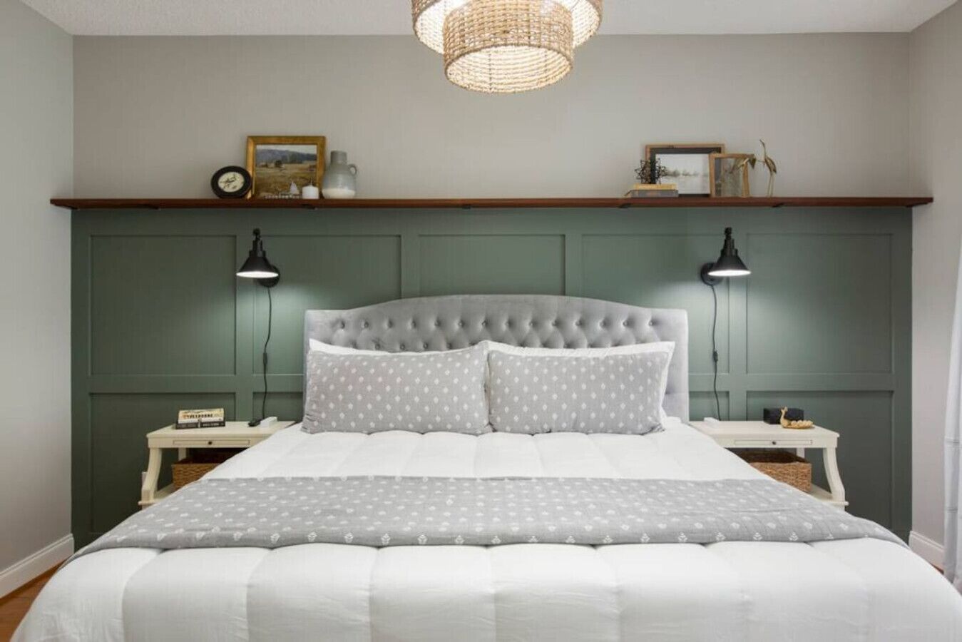 3 Schlafzimmer, Schreibtisch, Bügeleisen/Bügelbrett, Reisekinderbett