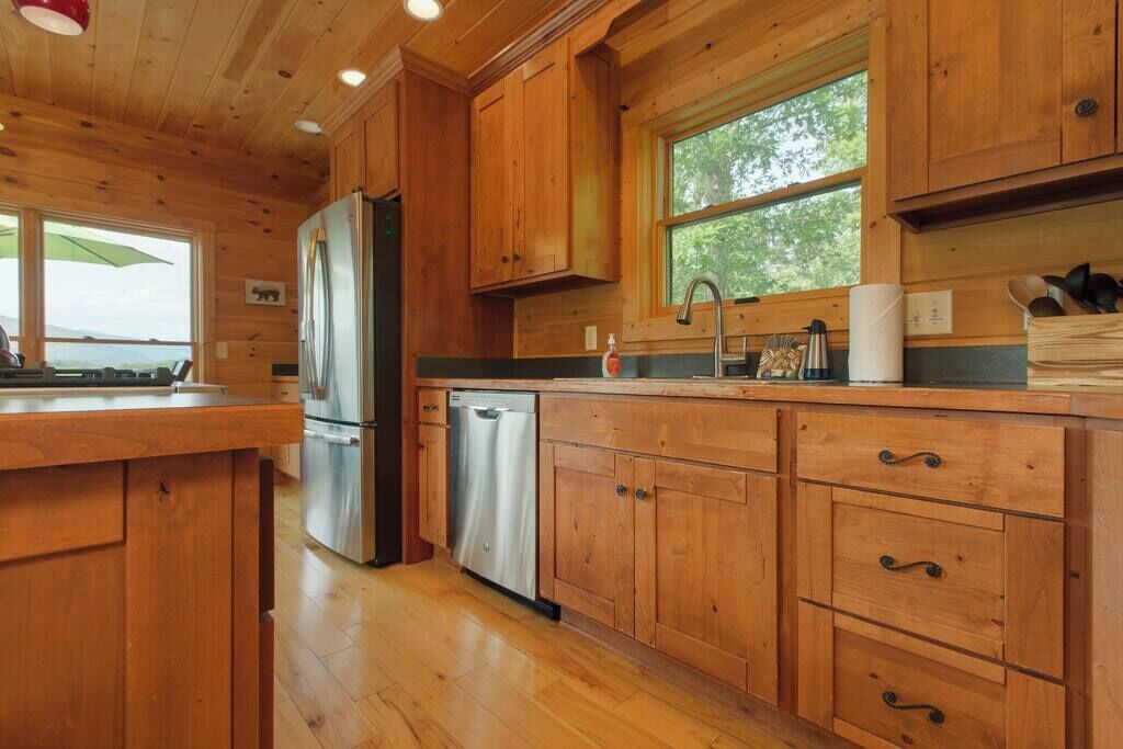 冰箱、微波炉、烤箱、炉灶