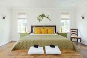3 bedrooms, iron/ironing board, WiFi, bed sheets - Hillside Haven | 3BR Retreat Sleeps 8 (Fairview)