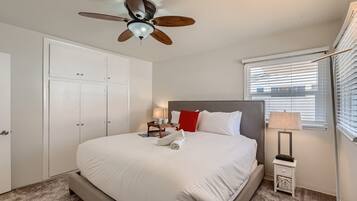 Căn hộ phong cách cổ điển | 1 phòng ngủ, bàn ủi/dụng cụ ủi quần áo