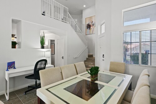 Top Rated Desert Oasis With Pool- BBQ- Game+ - S1