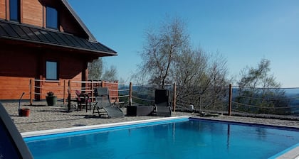 2 - bedroom mountain chalet with sauna and hot tub