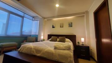 1 dormitorio, tabla de planchar con plancha, wifi gratis y ropa de cama