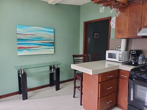 Microwave, oven, stovetop, coffee/tea maker