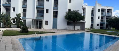 Utomhuspool