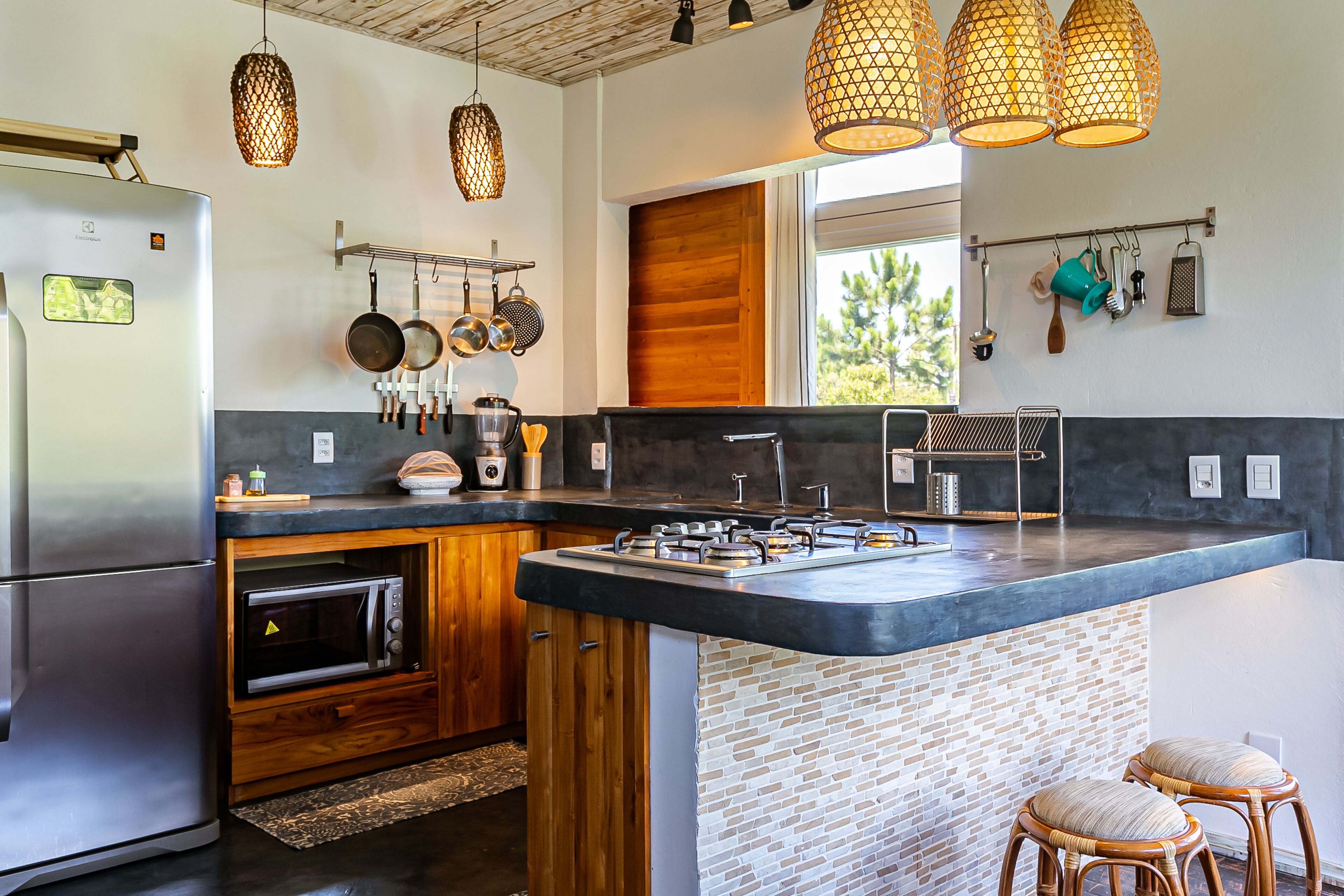 Vila conforto | Cozinha privada | Geladeira grande, fogão, cooktop, chaleira elétrica