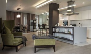 TV - Dukley Penthouse 3 Bedrooms (Budva)