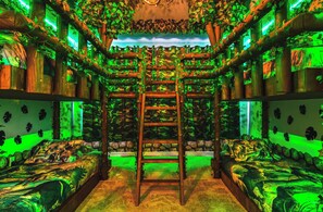 9 bedrooms, travel cot, WiFi - Lux Jungle Bunks/Pool/Solara Resort/Sleep 14 (Kissimmee)