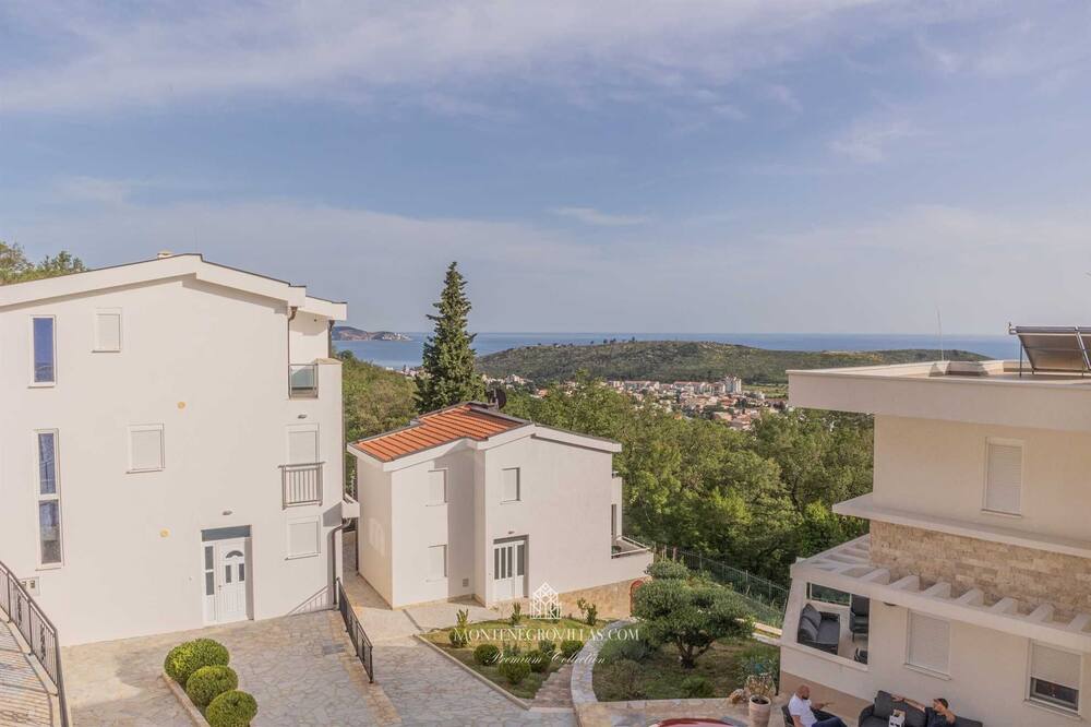 Adriatic Pearl III 5 Bedrooms