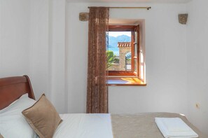 4 soverom, strykejern/-brett, wi-fi og sengetøy