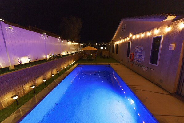 Piscine extérieure, piscine chauffée