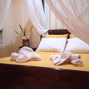 2 dormitorios, tabla de planchar con plancha, wifi gratis y ropa de cama