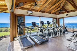 Fitness facility - Oceanfront Condo Halii Kai 14D (Waikoloa)