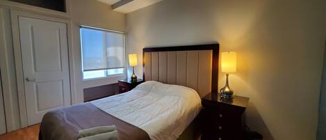 2 bedrooms, desk, iron/ironing board, free WiFi