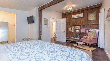 1 bedroom, iron/ironing board, travel crib, free WiFi