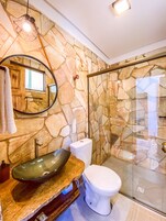 Family Quadruple Room | Free WiFi, bed sheets