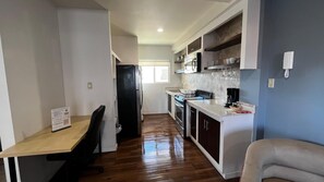 Fridge, microwave, oven, stovetop - Spacious 2 bedroom apartment by the bullring (Tijuana)