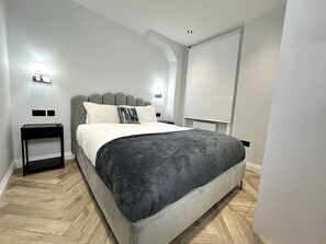 1 chambre, coffres-forts dans les chambres, bureau