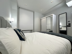 1 chambre, coffres-forts dans les chambres, bureau