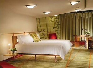 1 bedroom, in-room safe, desk, blackout drapes