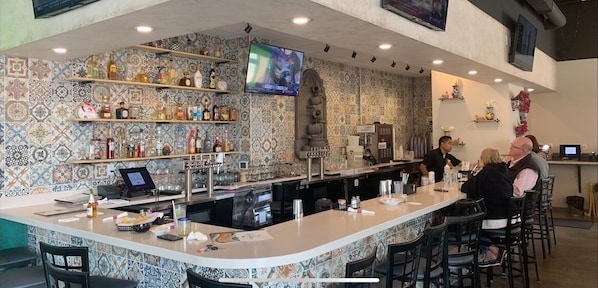 Bar (in der Unterkunft)