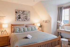 5 soverom, skrivebord, strykejern/-brett og wi-fi (inkludert)