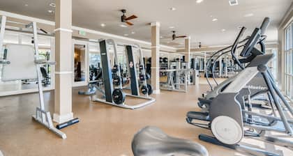 Spacious Downtown/Gulch Condo - 2bed/2bath