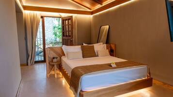 Safe på rommet, individuelt dekorert og skrivebord for bærbar PC