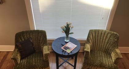 Grayhouse Inn - Room #2