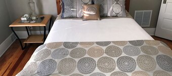 Grayhouse Inn - Room #4