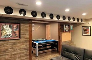 Spielezimmer
