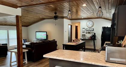 NEW! 4Bed/ 2 Bath home near Moors Resort and Marina by Kentucky Lake